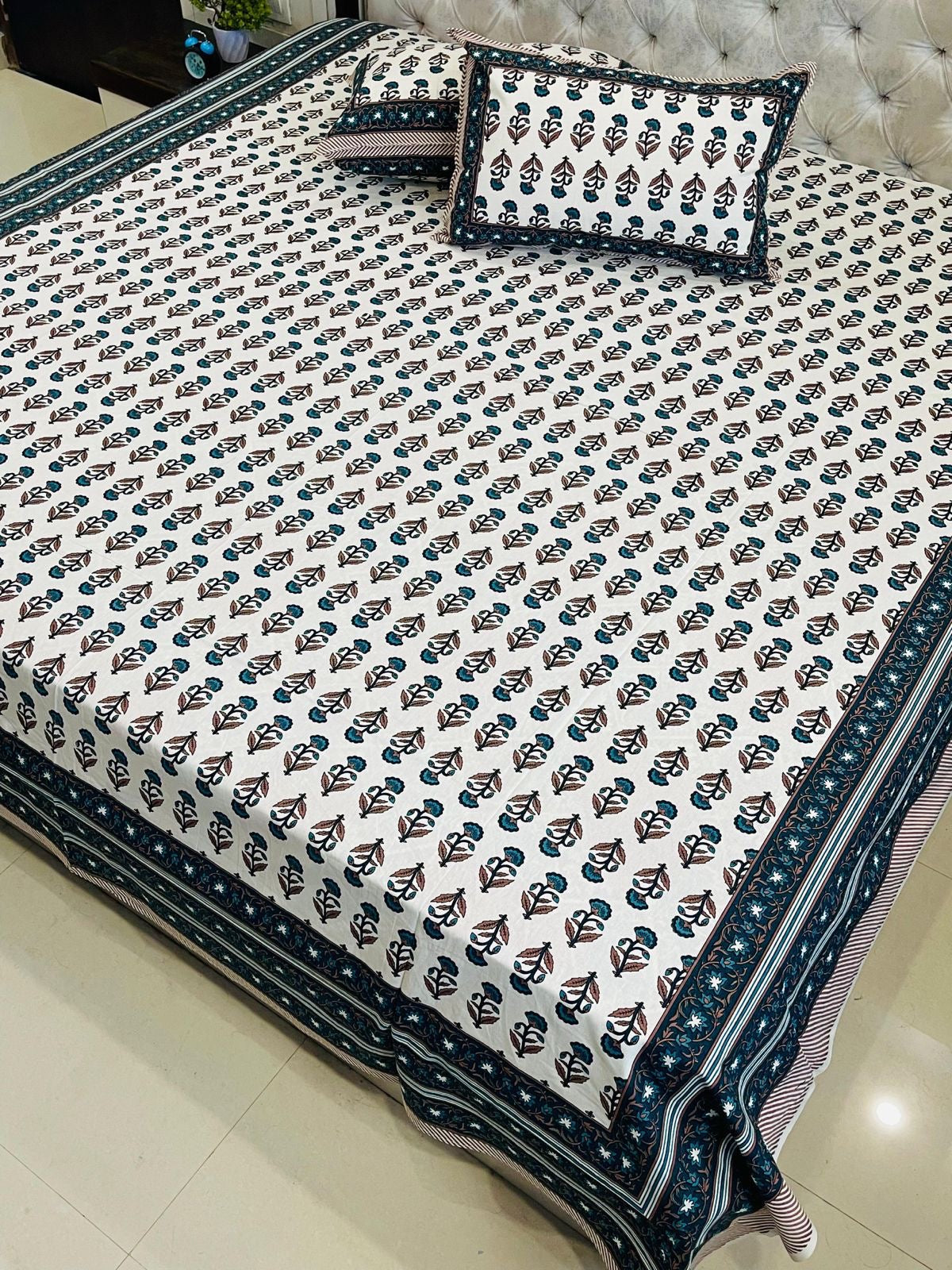 Premium Jaipuri printed King size bedsheets with 2 zipped pillow covers