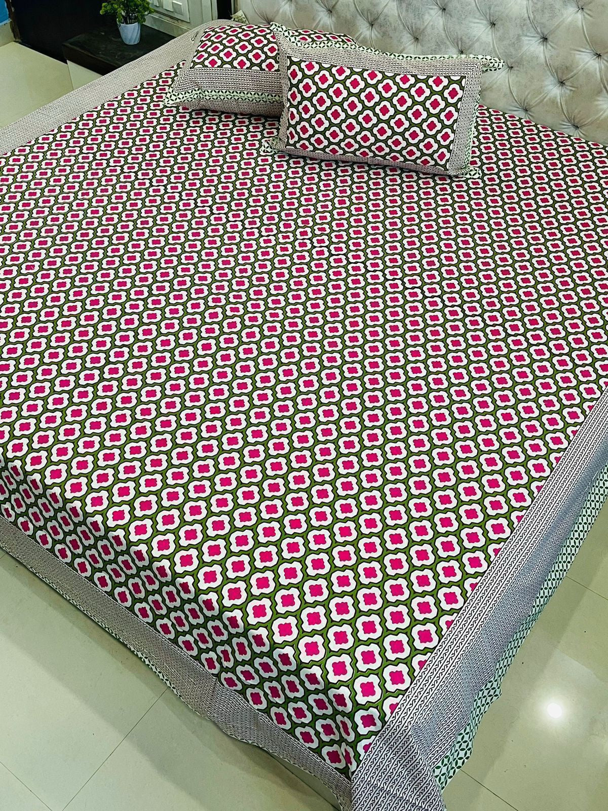 Premium Jaipuri printed King size bedsheets with 2 zipped pillow covers