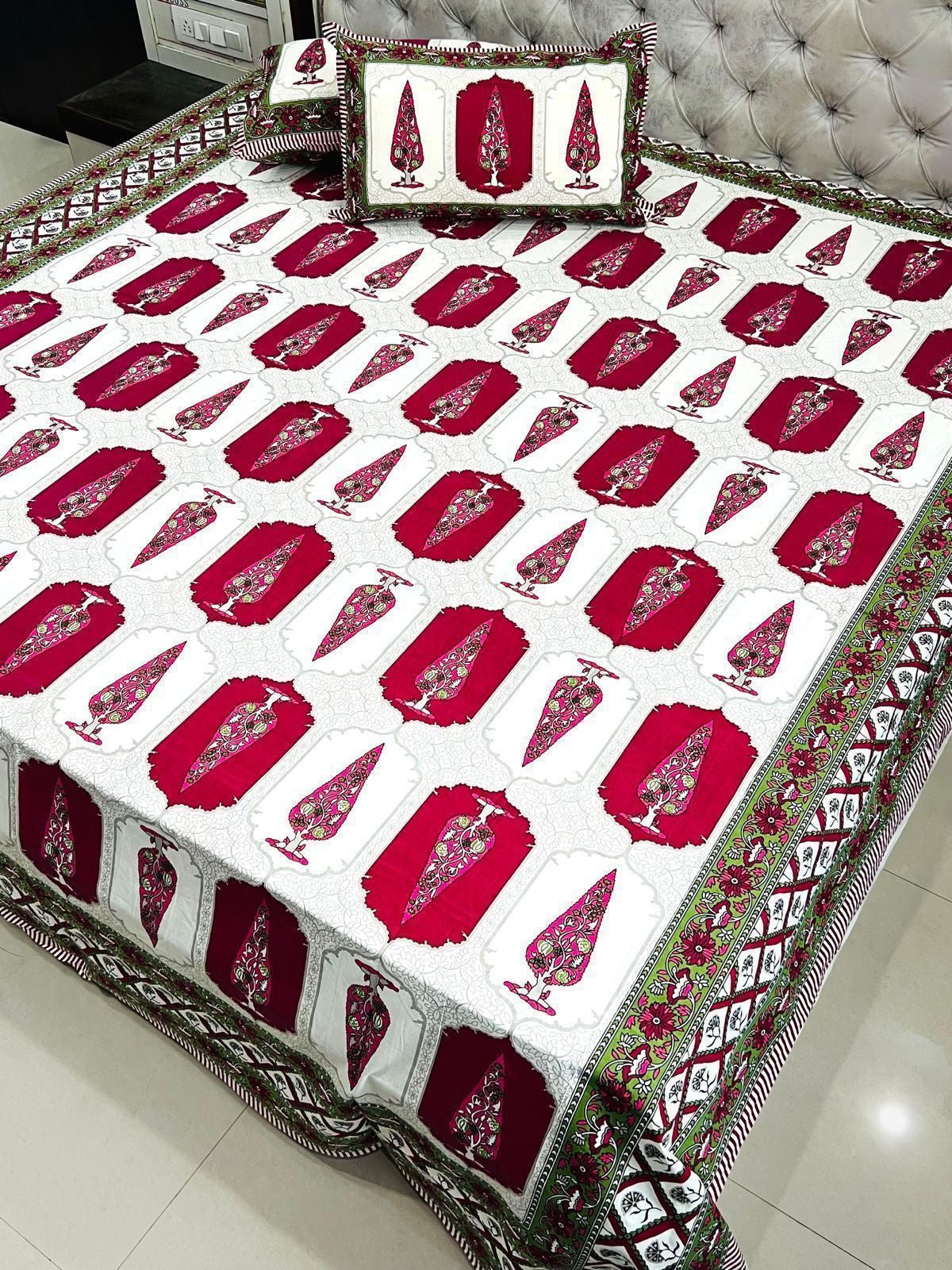 Premium Jaipuri printed King size bedsheets with 2 zipped pillow covers