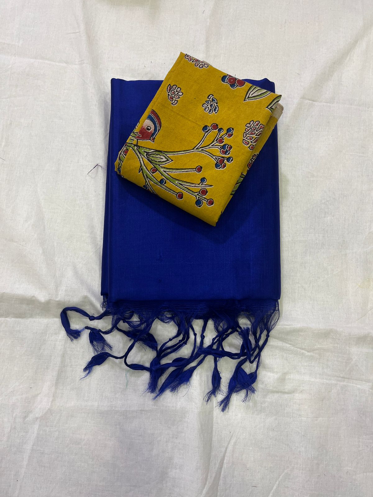 Mangalagiri plain pattu sarees with running blouse with extra complimentary kalamkari blouse.