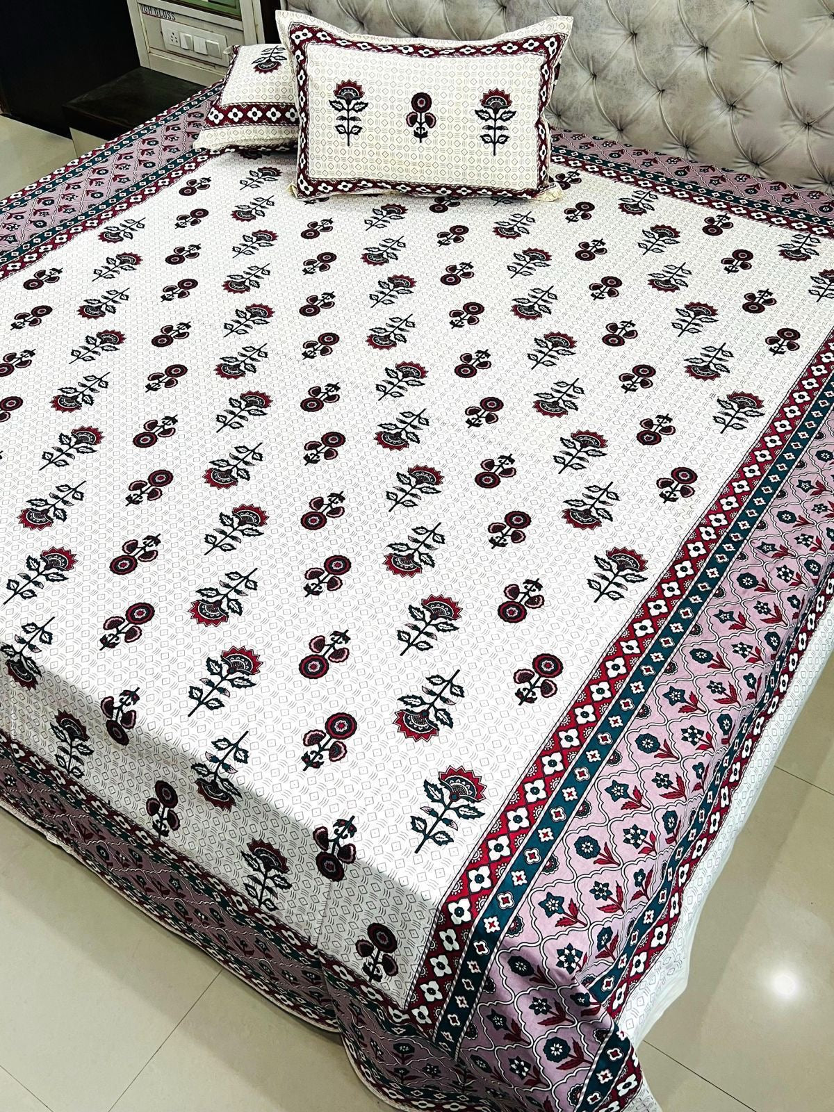 Premium Jaipuri printed King size bedsheets with 2 zipped pillow covers